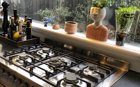 Role Gas Fitting Kitchen Renovations